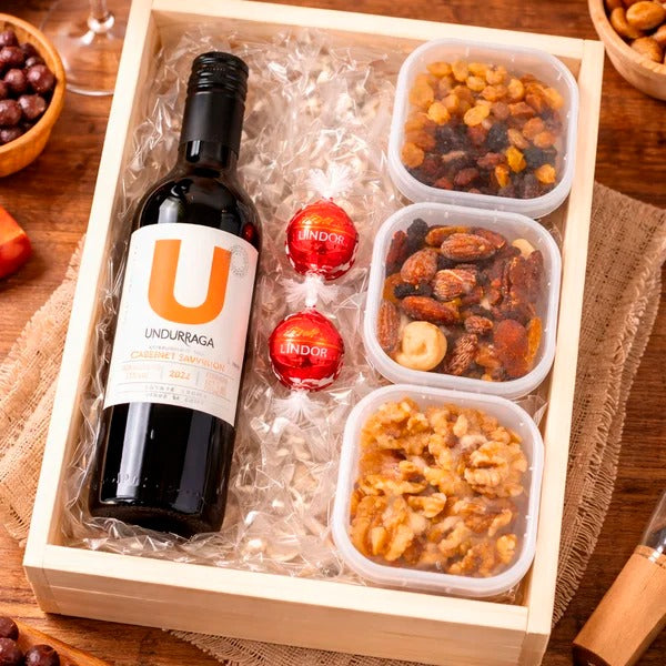 Kit Vinho Udurraga e Guloseimas