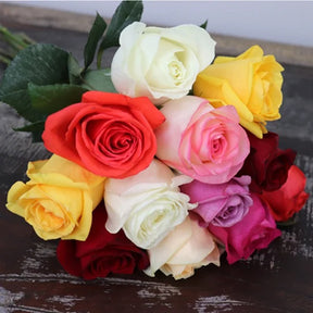 Buquê de 12 Rosas Coloridas