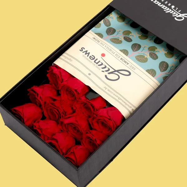 Caixa Surpresa com Rosas Encantadas Vermelhas Glam